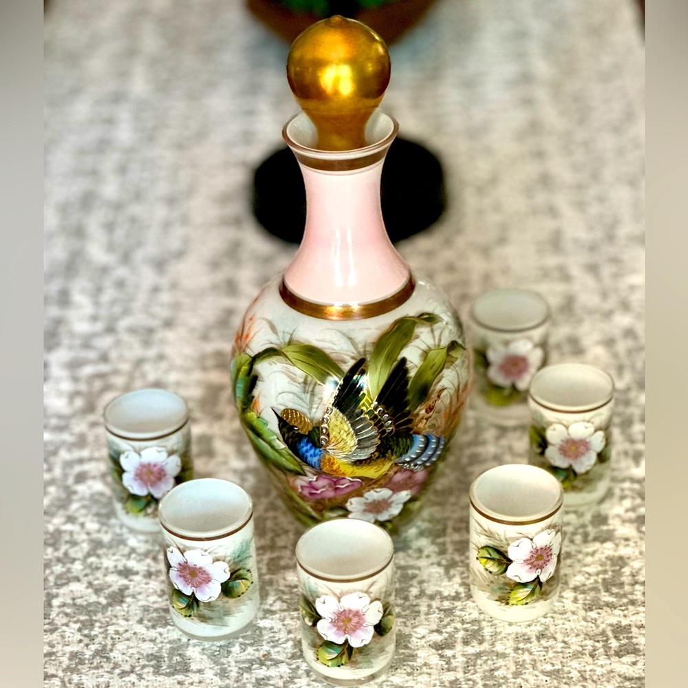 Stunning Vintage Hand Painted Czechoslovakia Bohemia Decanter With 6 Cups, EUC